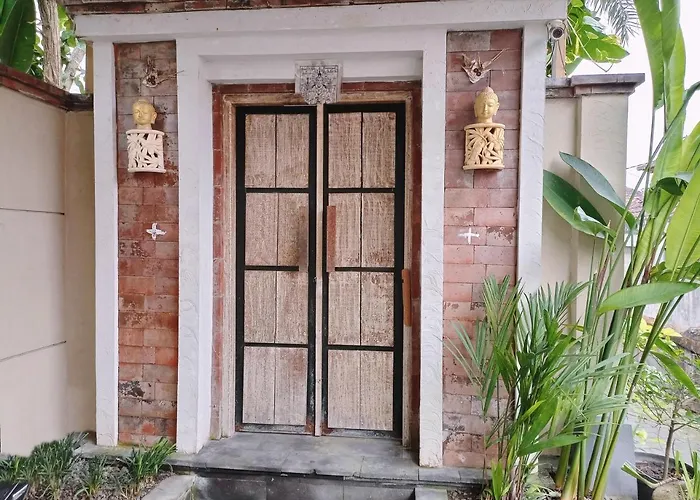Bambu Guest House Hostal Kuta Lombok